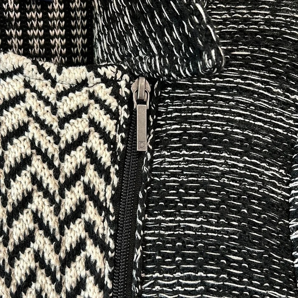 Chaps - black/cream, M moto style houndstooth sweater - Picture 5 of 5
